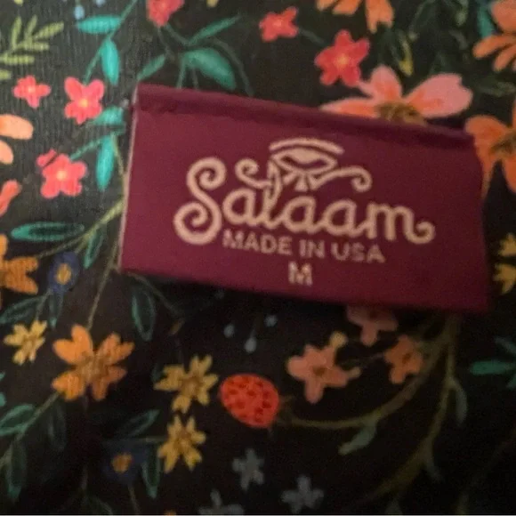 Salaam Pretty Floral Dress, size M - Picture 5 of 5